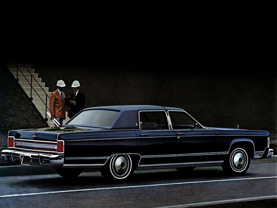 Lincoln Continental Town Car 1978 года  (фото 2 из 2)